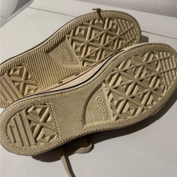 Distressed Converse - Picture 3 of 3